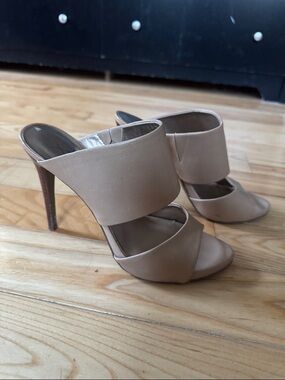 Jessica Simpson Beige Double-Band High Heel Mules